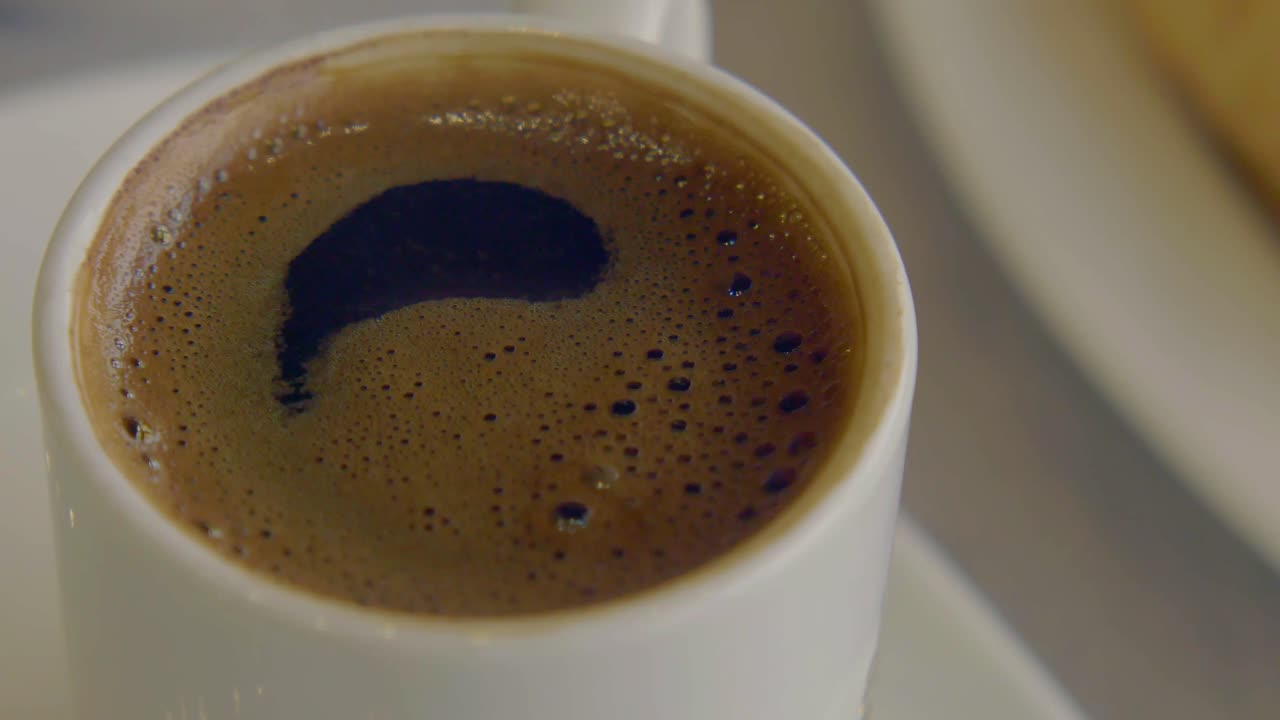 primer plano de una taza de café