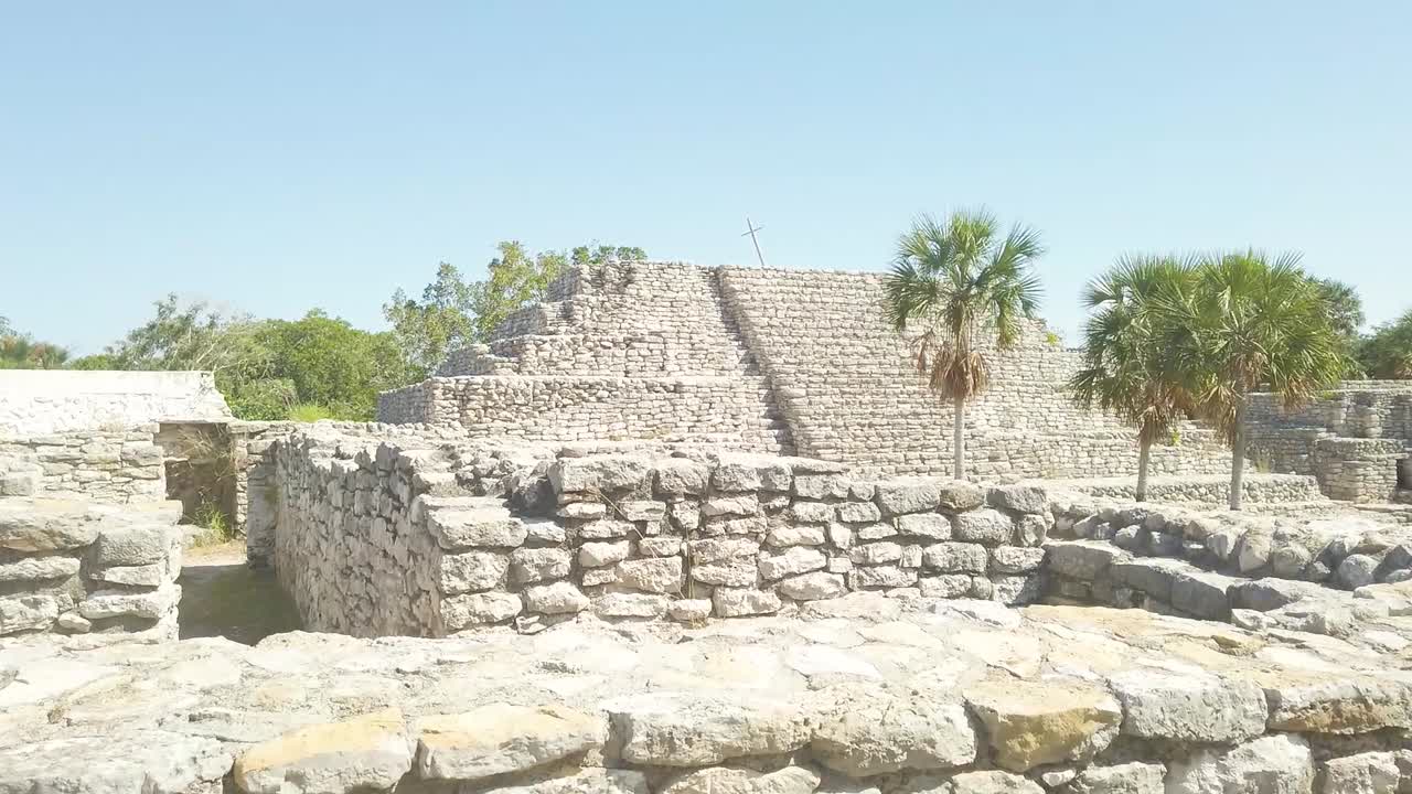 Rovine maya in una giornata calda