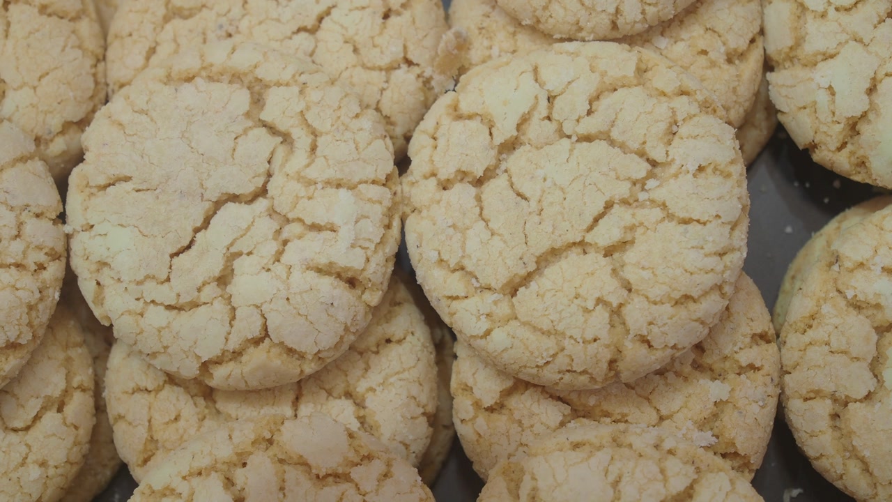 Close-up of Freshly Baked Cracked Cookies