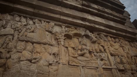 Borobudur-Temple-is-a-9th-century-Mahayana-Buddhist-temple-in-Magelang-Regency,-not-far-from-the-town-of-Muntilan,-in-Central-Java,-Indonesia