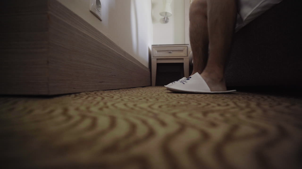 тапочки для сна в спальне в отеле