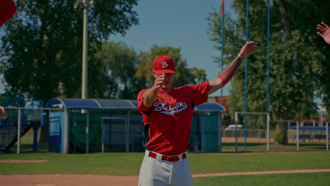 Giocatore di baseball sul campo