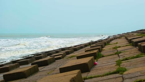 Costa-De-Hormigón-Artificial-Para-Proteger-Contra-La-Erosión,-La-Bahía-De-Bengala