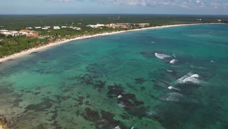 Aerial-View-of-Playa-Del-Carmen-Coastline,-Mexico