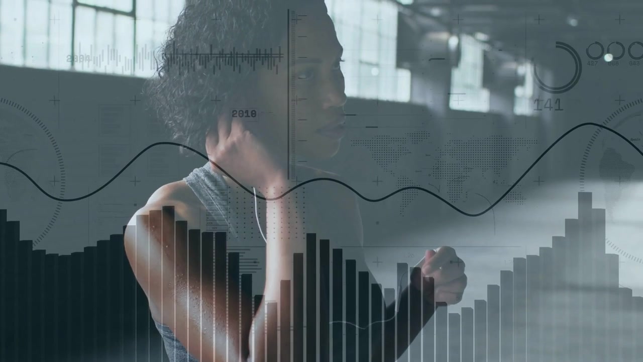 Mulher ajustando fone de ouvido, arrumando o cabo na academia, preparando-se para o treino, com gráficos de barras animados sobre ela.
