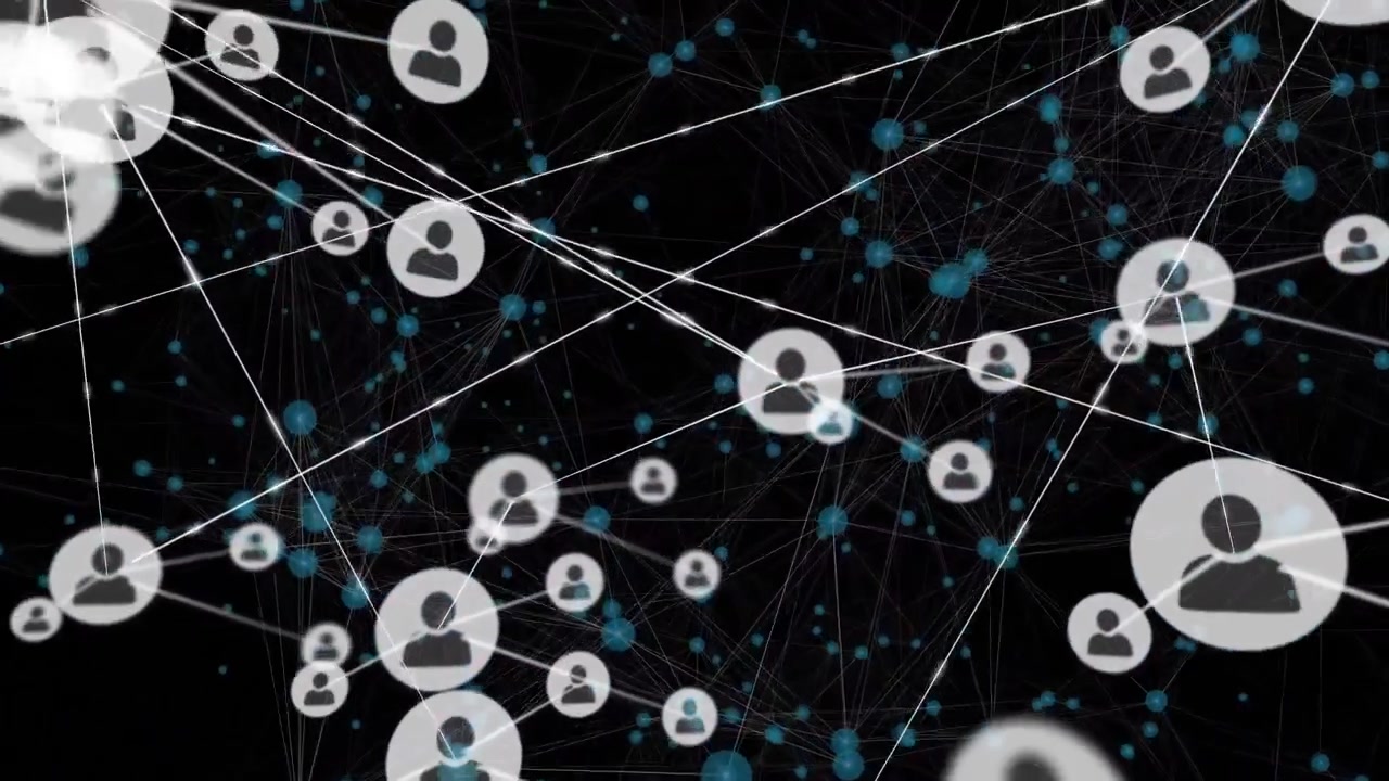 Animazione di una rete di connessioni con icone su sfondo nero con costellazioni.