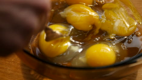 Whisking-Eggs-in-Slow-Motion