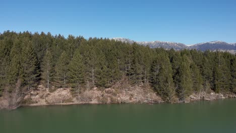 Luftaufnahme-Aoos-Frühling-See-Zagori-Epirus-Griechenland