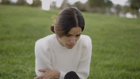 woman sitting in park