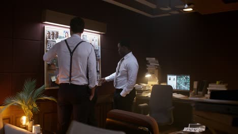 police detectives investigating a case