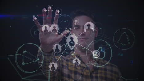 animación de un hombre tocando una pantalla biométrica con una red de iconos de personas digitales