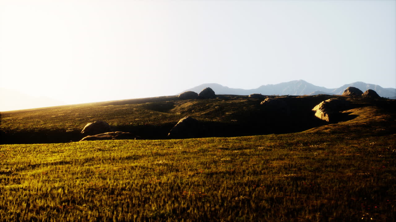 산의 해가 뜨고 해가 지는 풍경