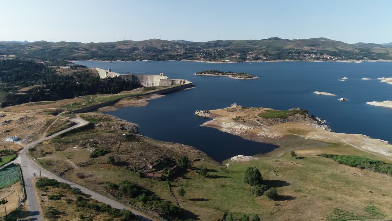 los hermosos lagos y el paisaje