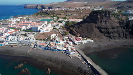 Puerto-de-las-Nieves,-Agaete,-Gran-Canaria:-fantastic-panoramic-aerial-view-of-the-port-of-the-town-of-Agaete