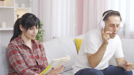 married couple spending social time at home. free time.