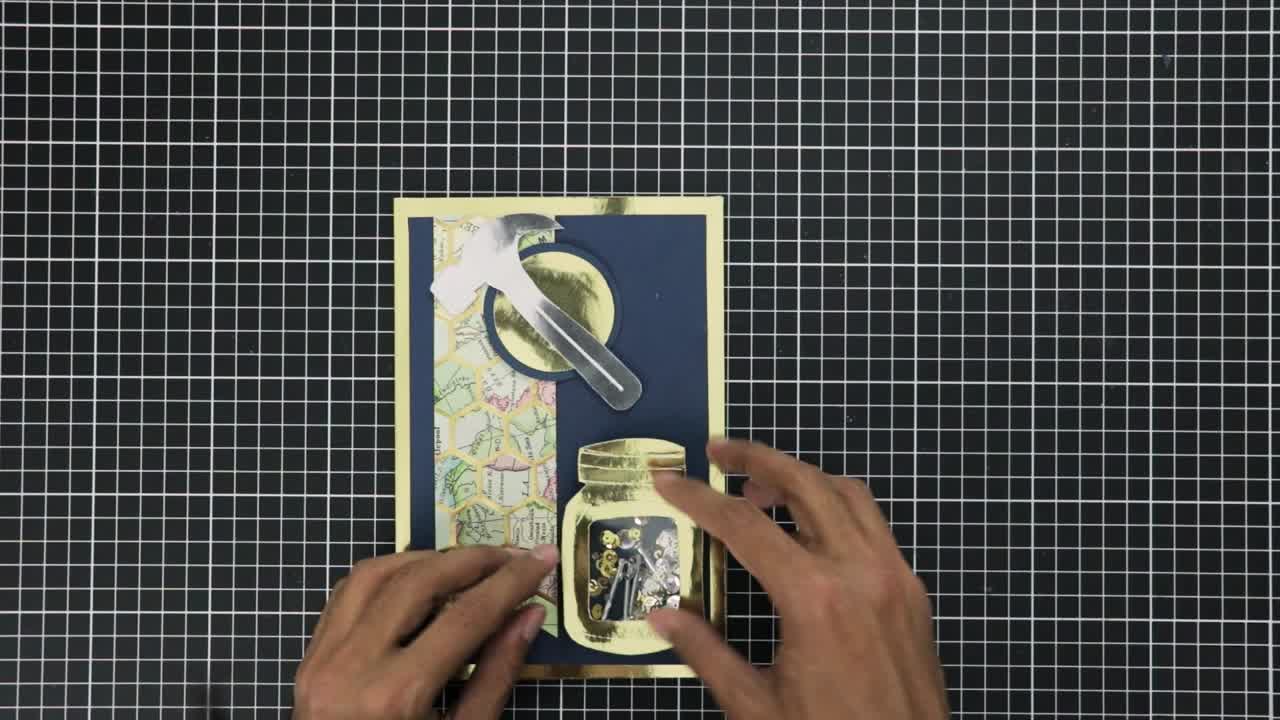 생동감 넘치는 선물 카드를 손으로 만들고, 크래핑 컨셉, 상단 뷰