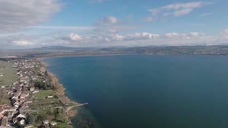 Aerial-of-houses-and-villages-by-the-lake