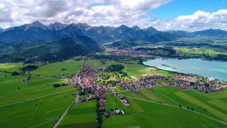 Panorama-Aus-Der-Luft-Forggensee-Und-Schwangau,-Deutschland,-Bayern