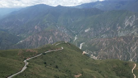vista aérea del cañón parque nacional chicamocha colombia
