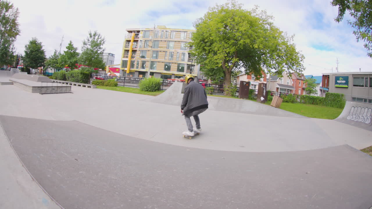 Fastplant 360 skateboard trick slow motion