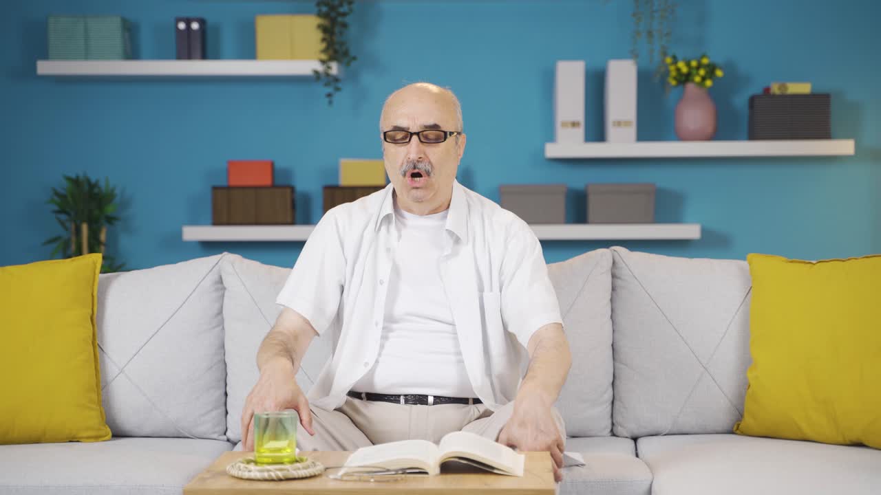 호흡이 빨라지는 병든  ⁇ 은이.  ⁇ 은이가 호흡을 조절할 수 없습니다.