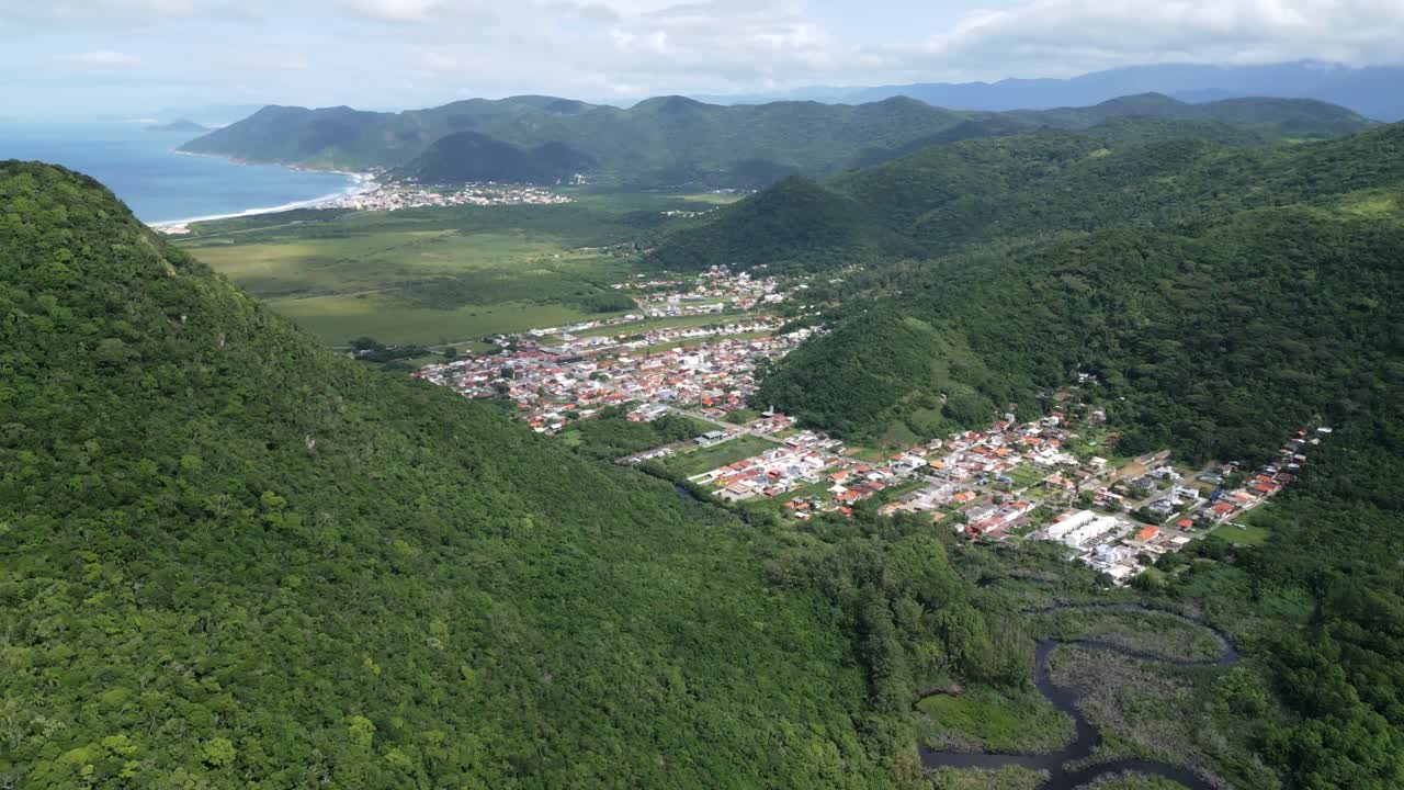 la isla de santa catarina en brasil es una vista aérea panorámica impresionante