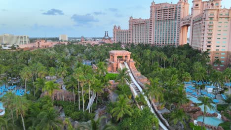 Templo-Maya-En-El-Hotel-Atlantis-Resort-En-Las-Bahamas