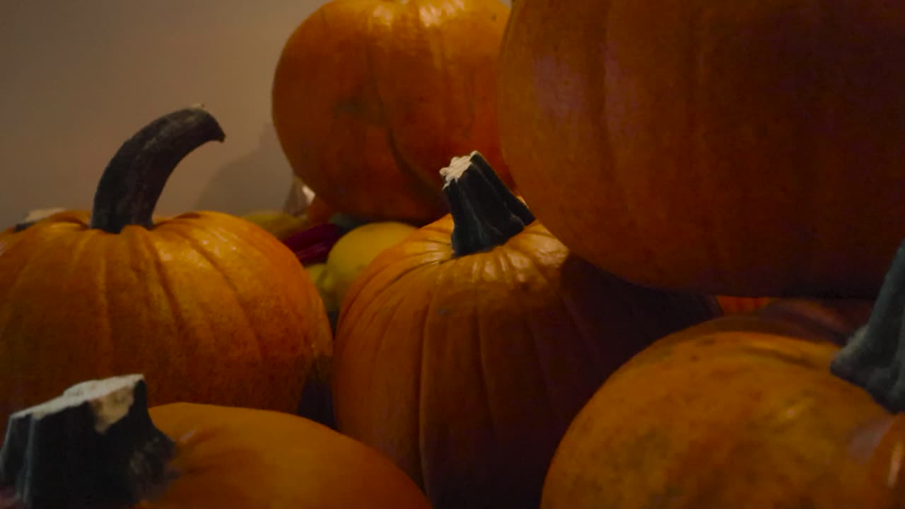 un montón de calabazas