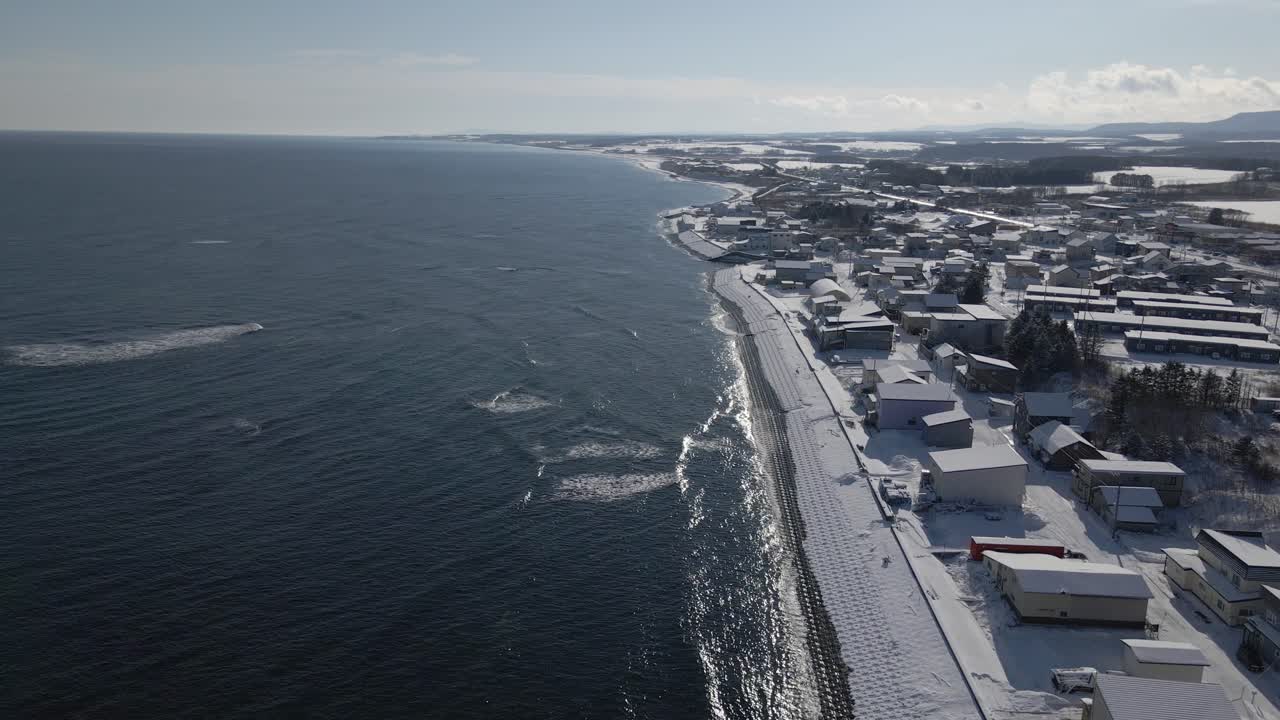 город на побережье острова хоккайдо в японии