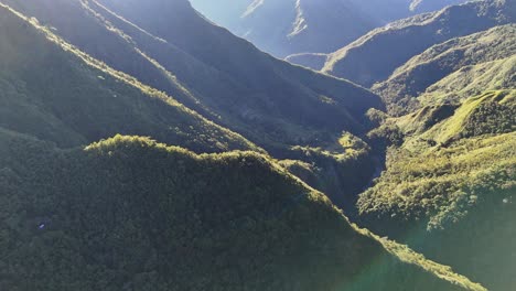 Drohnenaufnahmen-Des-Dschungels-In-Luzon,-Nordphilippinen