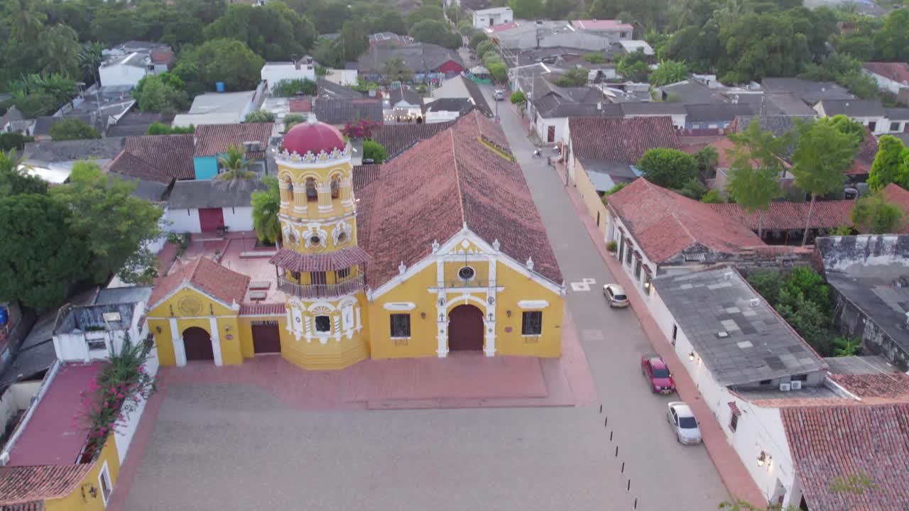 Santa Bárbara Church in Mompox, Bolivar, Colombia. Throttle up and gimbal move.
