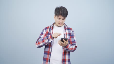 The man who can&#039;t use the app on the phone.