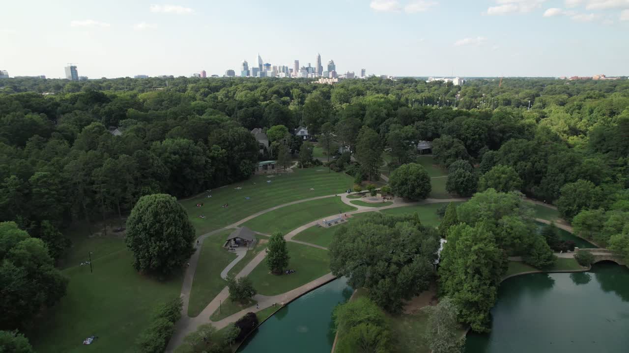 аэрофотосъемка парка свободы в шарлотт нс, шарлотт северная каролина