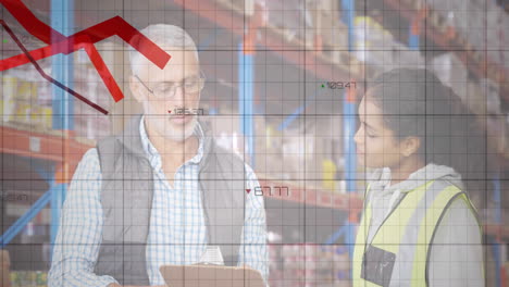 animación de gráficos financieros sobre diversas mujeres y hombres trabajadores de almacén hablando
