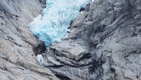 derretimiento del glaciar en noruega