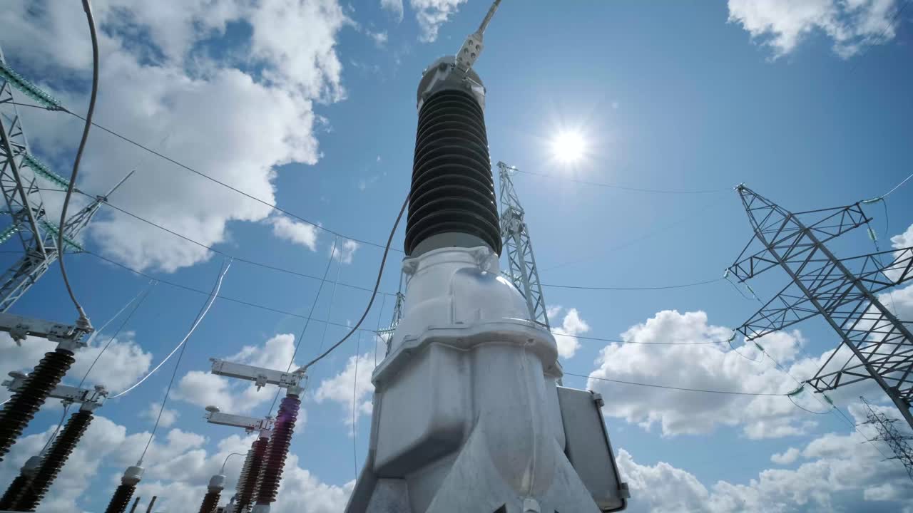 construcción de una subestación de transformadores