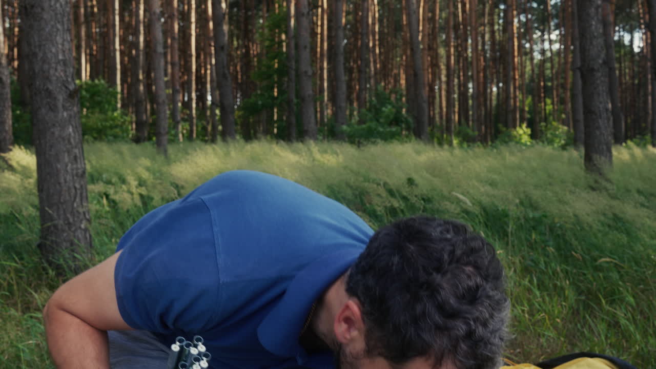 자연에서 가족 캠핑