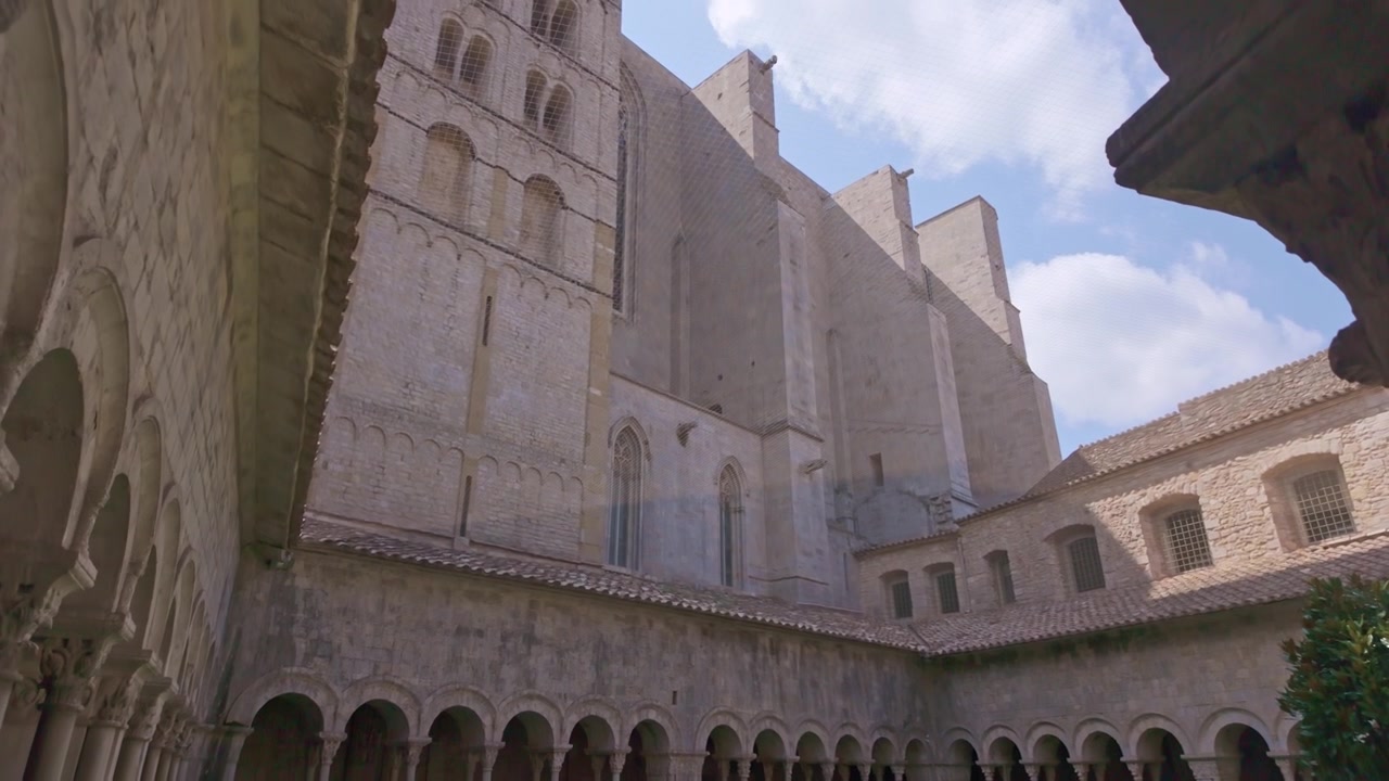 Girona, Spagna, 20 agosto 2025, chiostro della Cattedrale di Girona