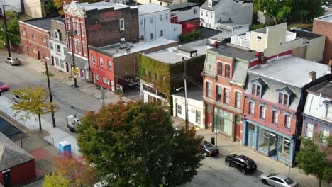 establishing shot of residential neighborhood in urban city in united states