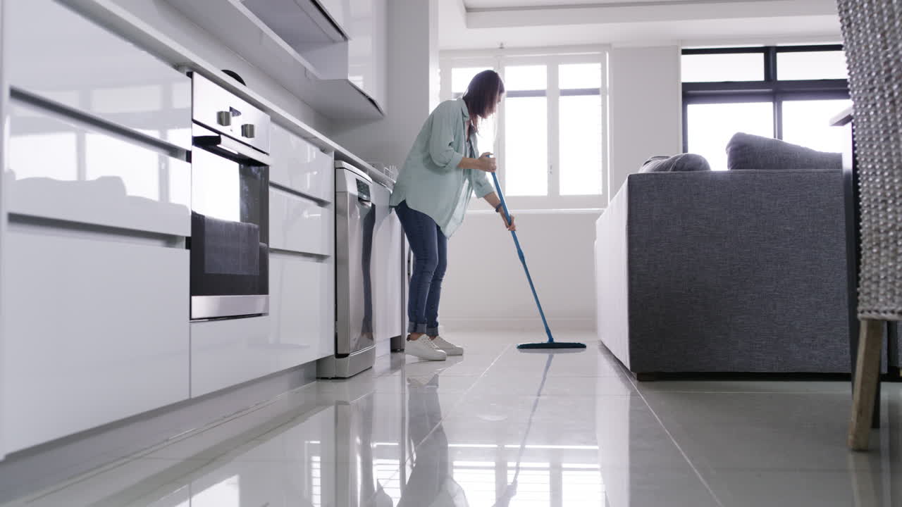 tan limpia como el día en que se mudó.