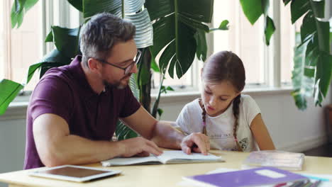 su padre es un acto de clase