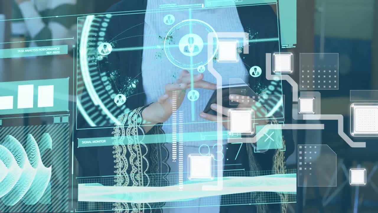 animación del procesamiento de datos sobre una mujer de negocios caucásica que usa un teléfono inteligente