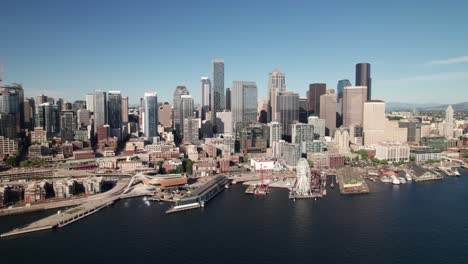 Seattle,-Washington,-city-skyline,-4K-drone-shot