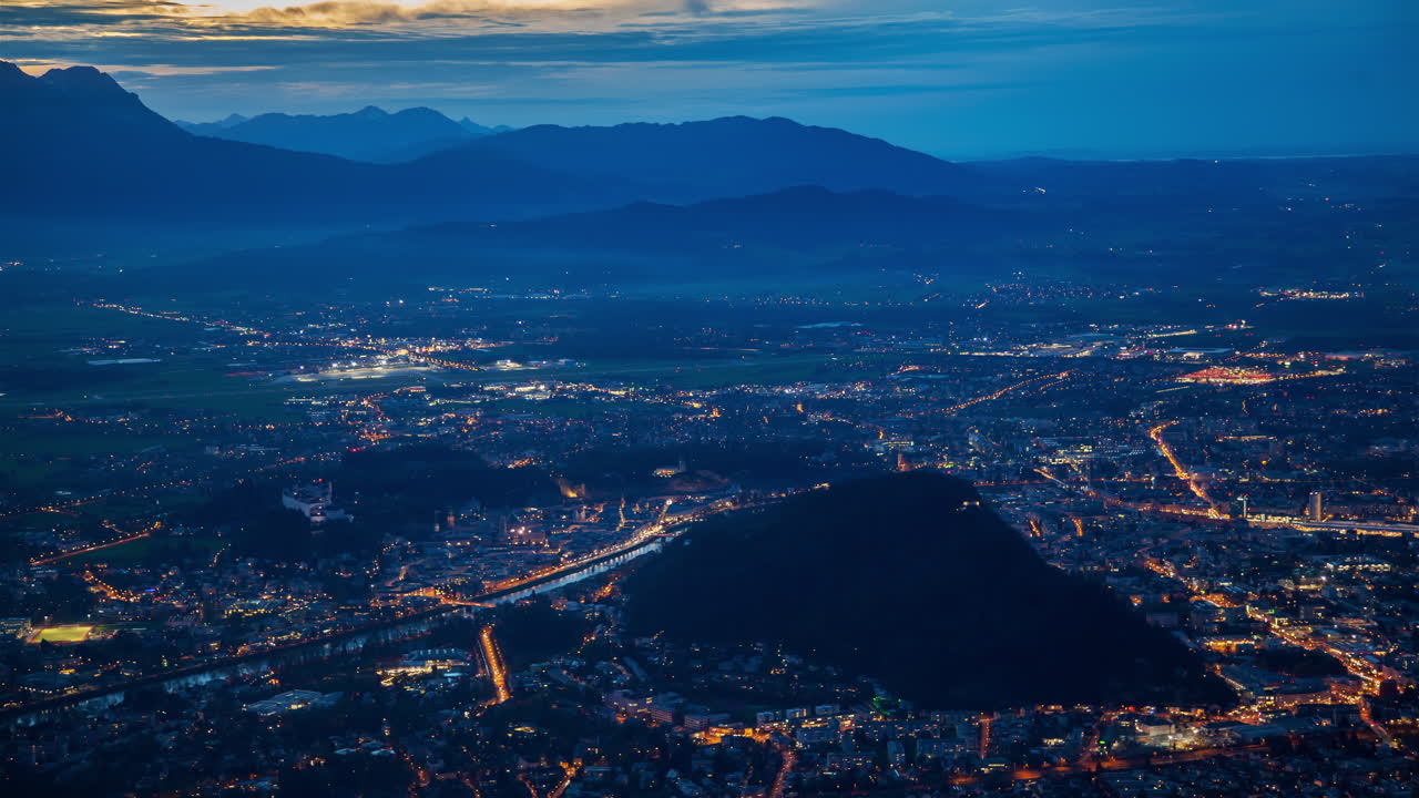 오스트리아 알프스  ⁇ 츠부르크 의 가을 해 지기