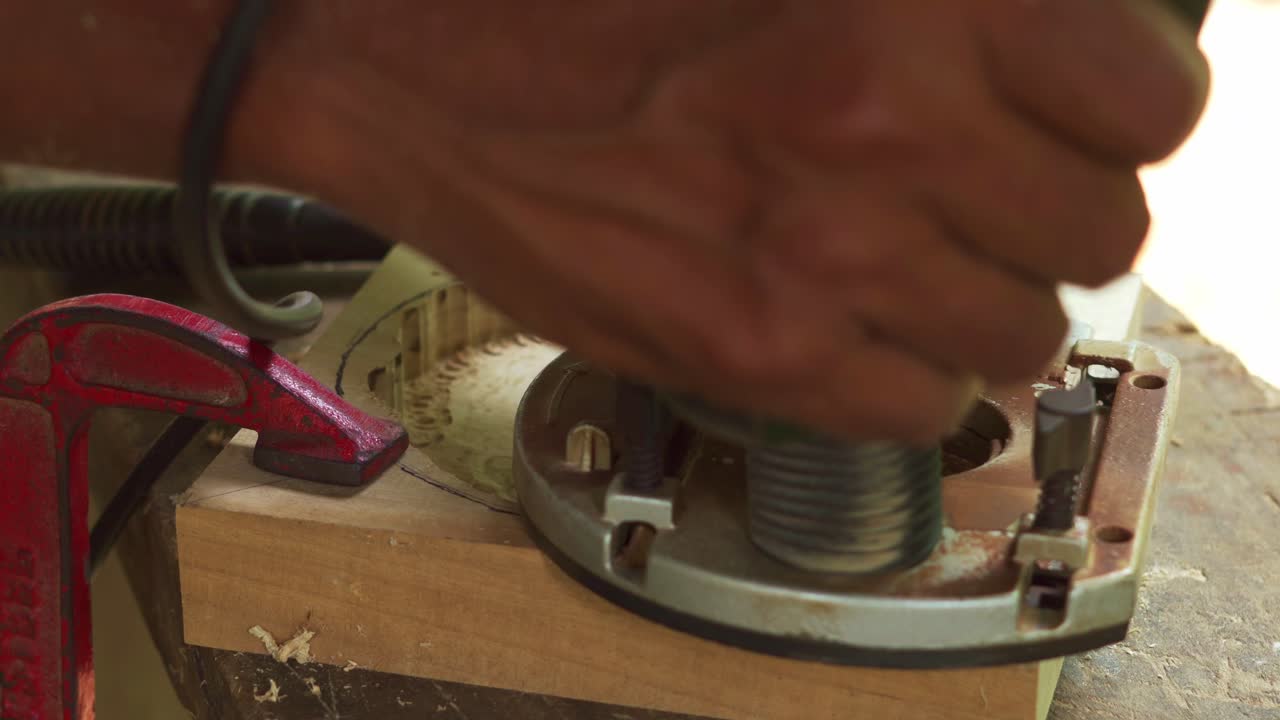 herramienta circular de mano para trabajar la madera, fabricación de muebles de resorte