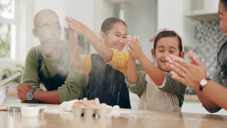 Mehl,-Klatschen-Und-Kinderkochen