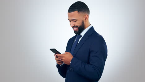 Businessman-with-smile,-phone