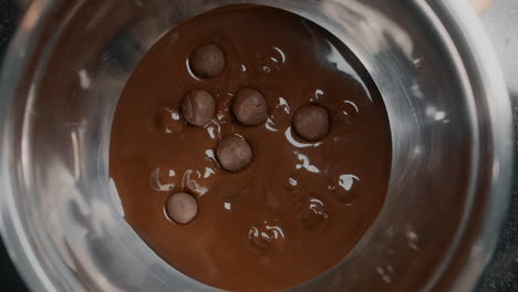 melting chocolate for truffles