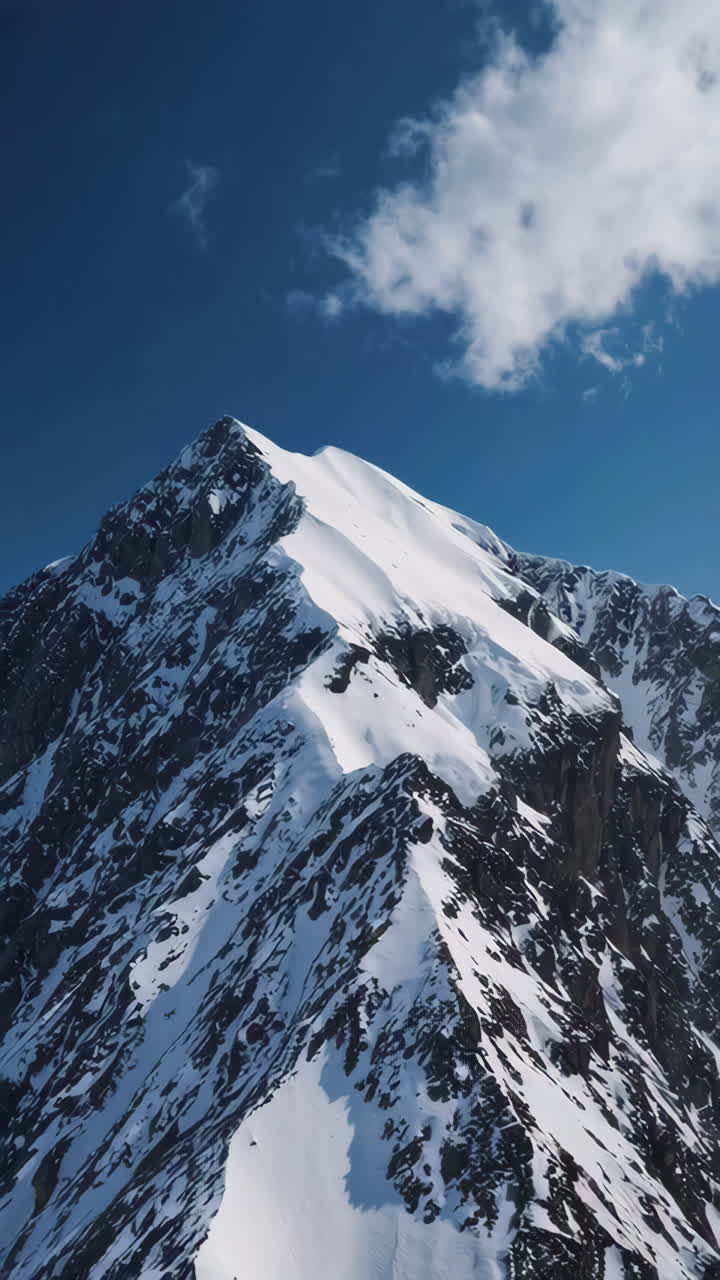 눈 인 산꼭대기