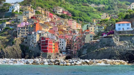 Aerial-4K-footage-of-Riomaggiore,-Cinque-Terre-in-Italy